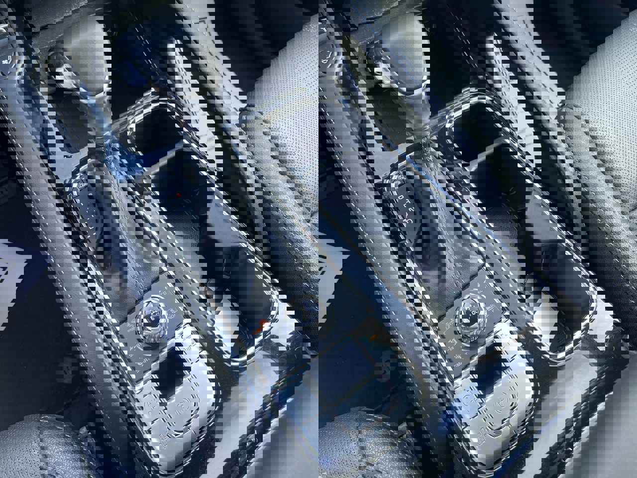 Used 2024 Kia Telluride EX image 14