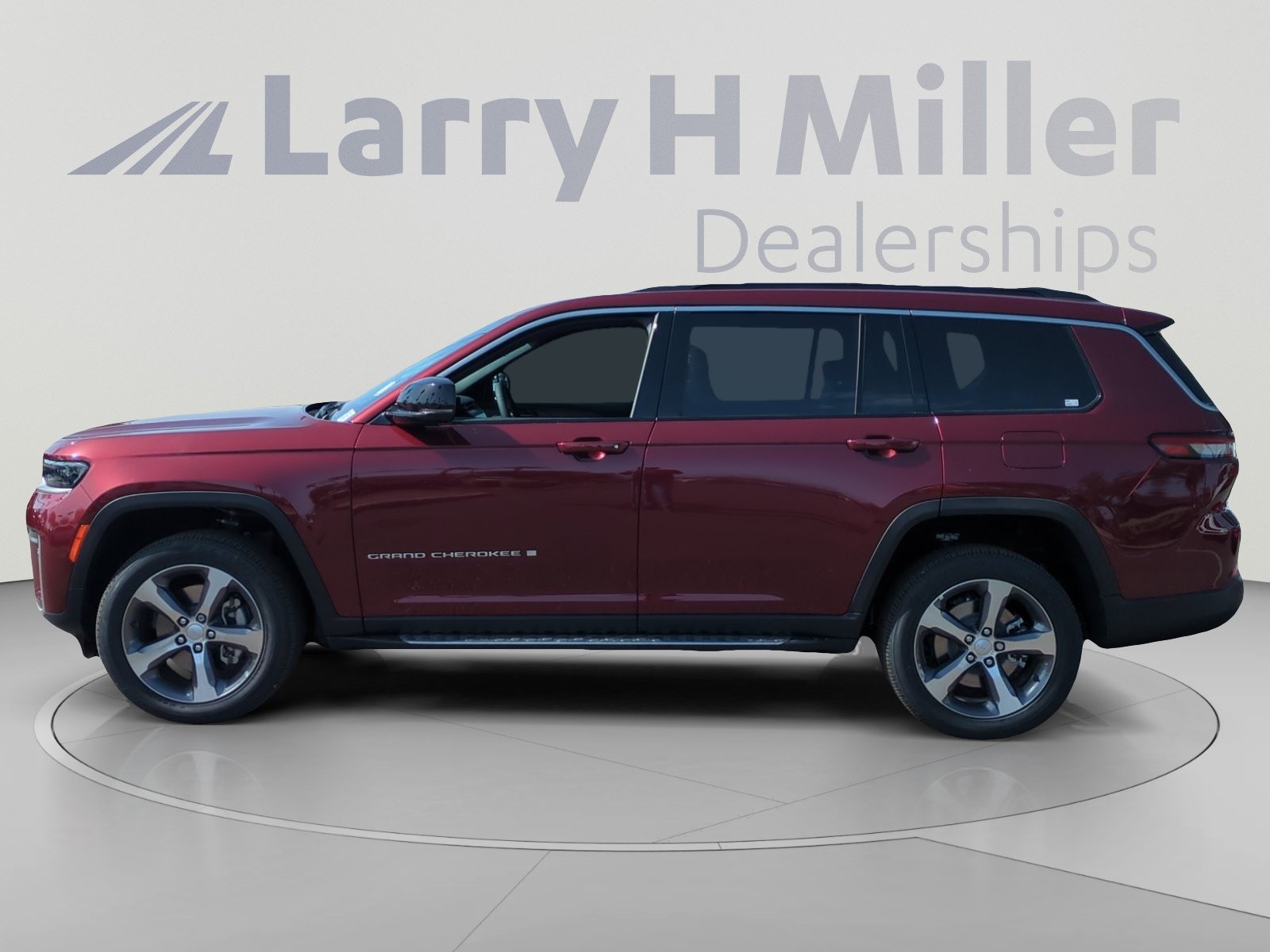 New 2026 Jeep Grand Cherokee L Limited AWD/4WD image 2
