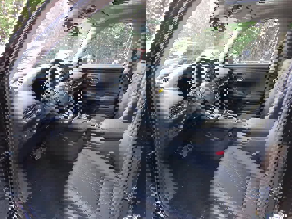 New 2026 Honda HR-V EX-L image 2