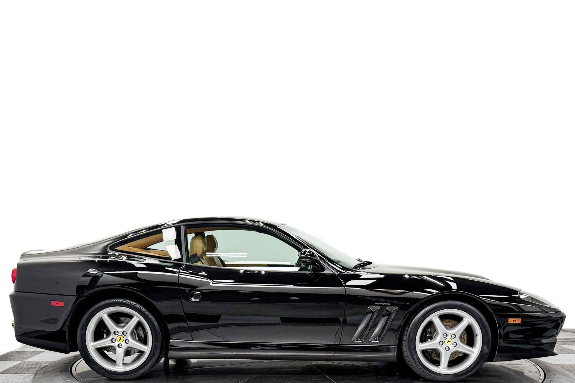 Used 1998 Ferrari 550 Maranello Coupe RWD image 2