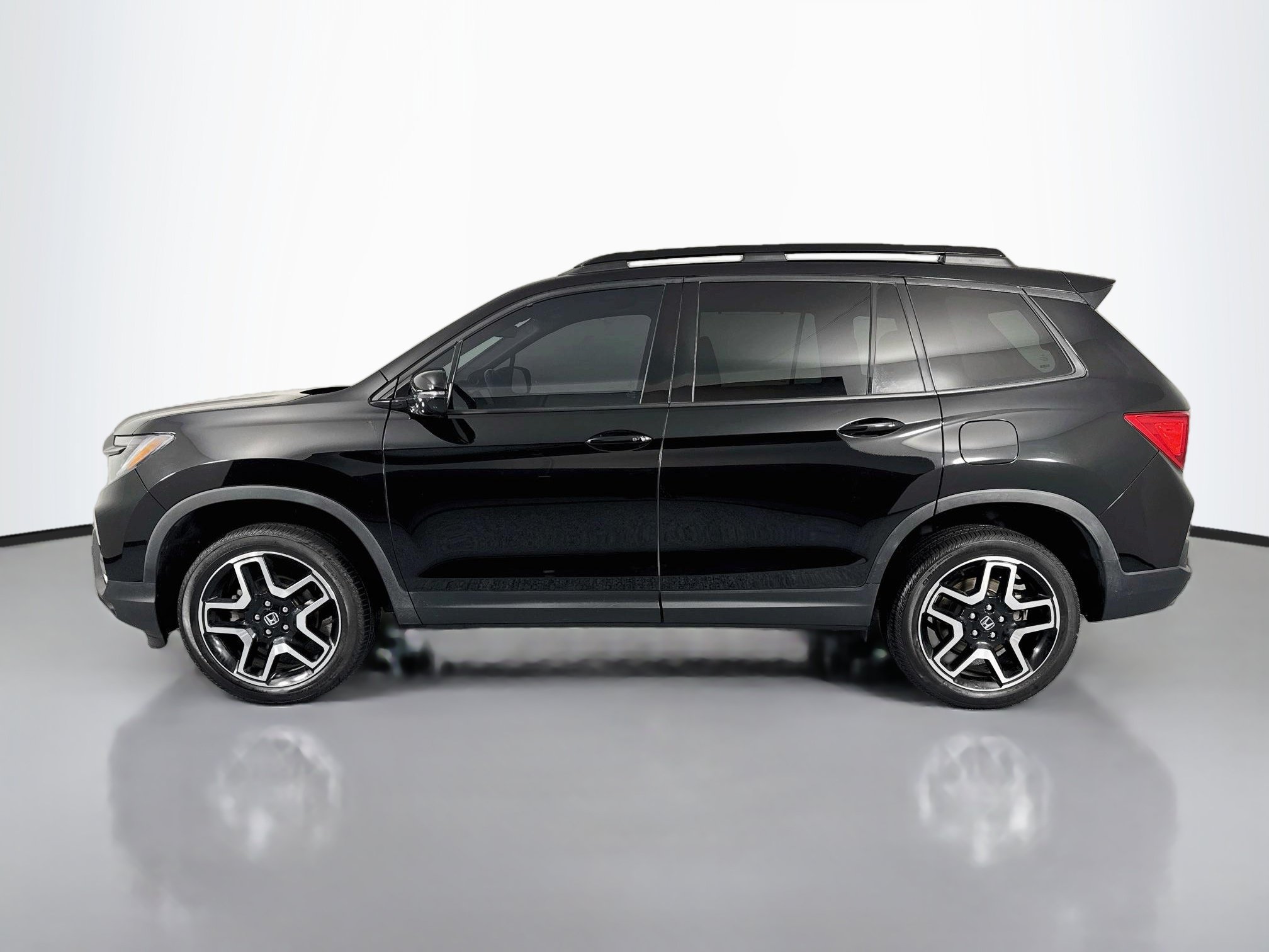 Certified 2023 Honda Passport Elite image 8