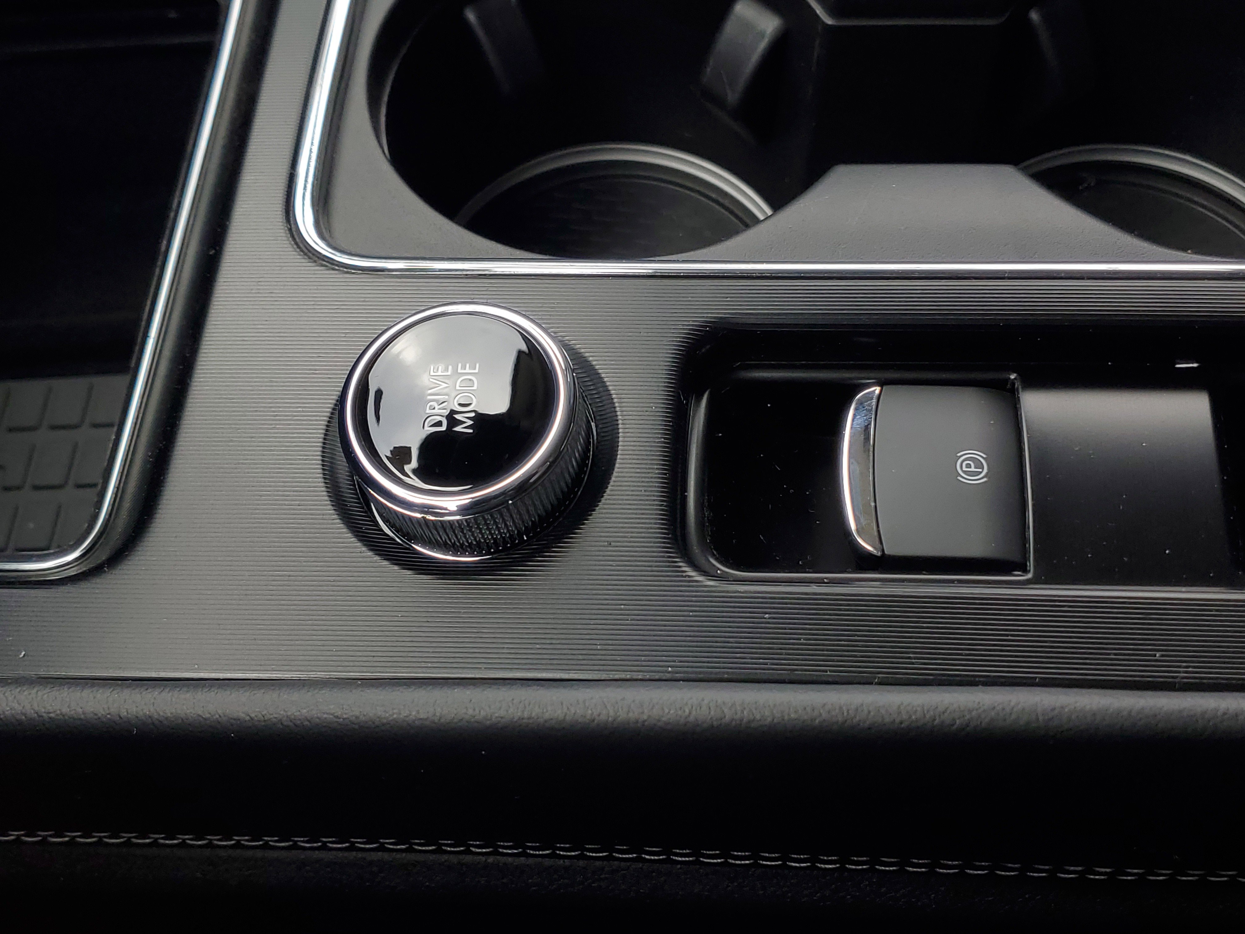 New 2026 Lincoln Corsair Premiere image 24