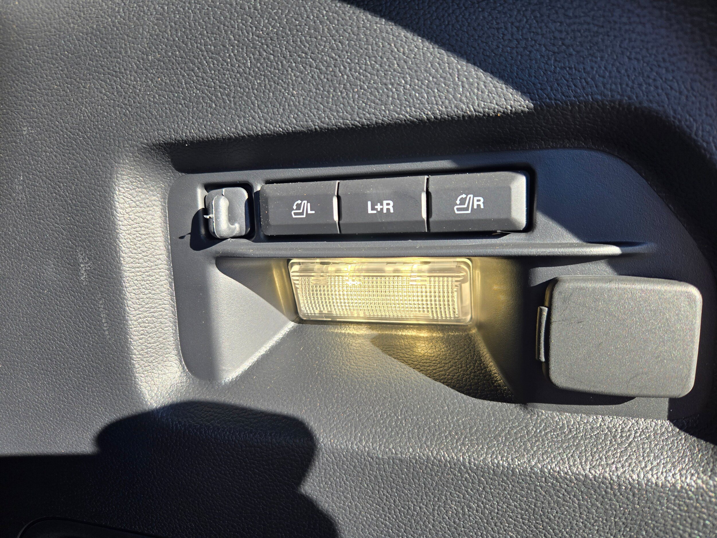 New 2026 Ford Explorer ST w/ Sun And Sound Package AWD/4WD image 9