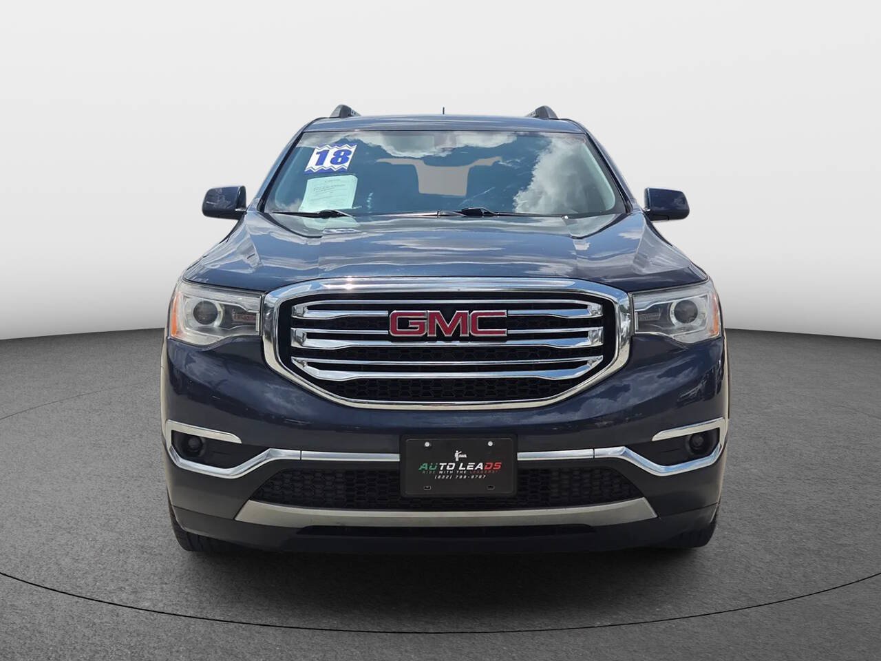 Used 2018 GMC Acadia SLE FWD image 3
