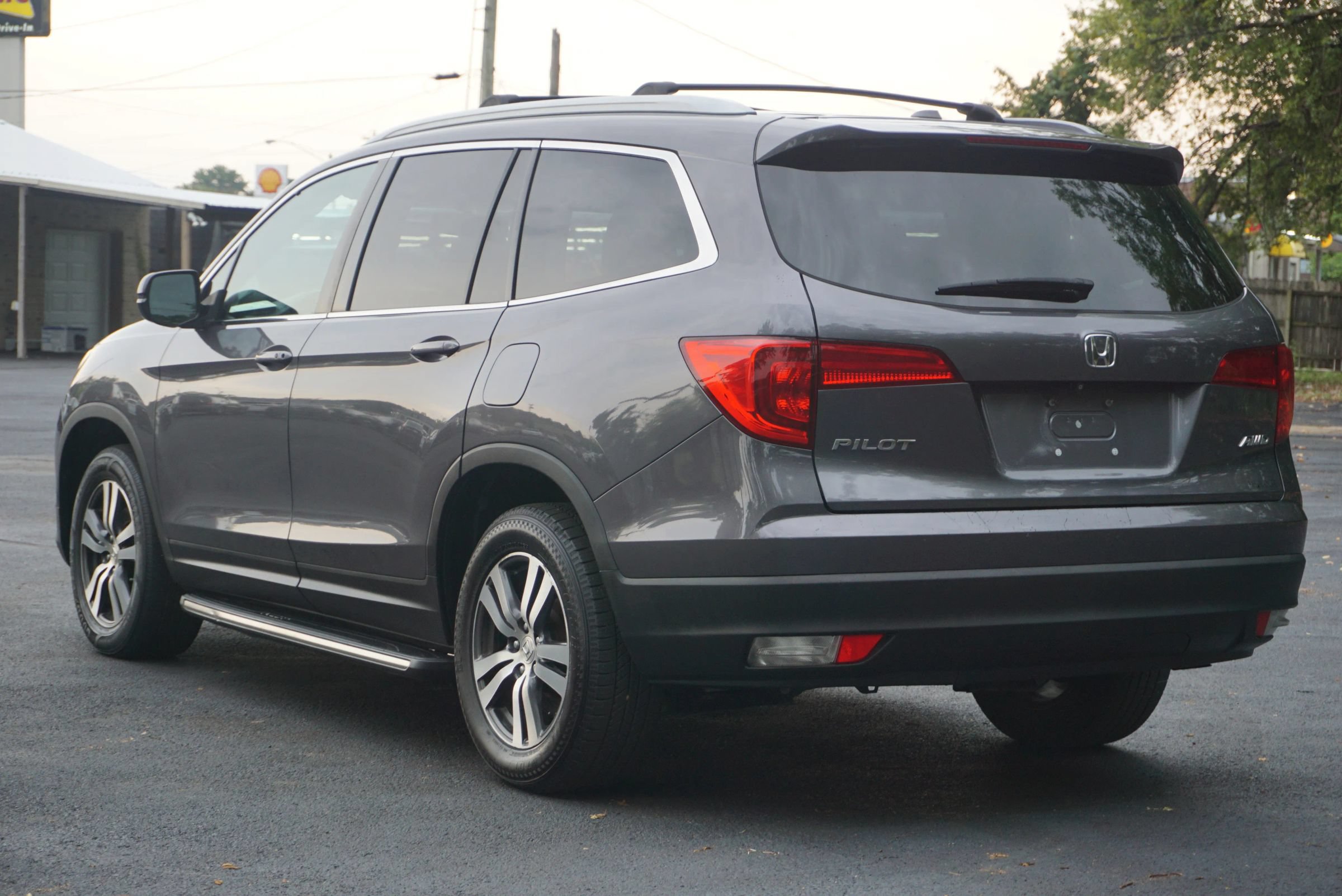 Used 2018 Honda Pilot EX-L image 9