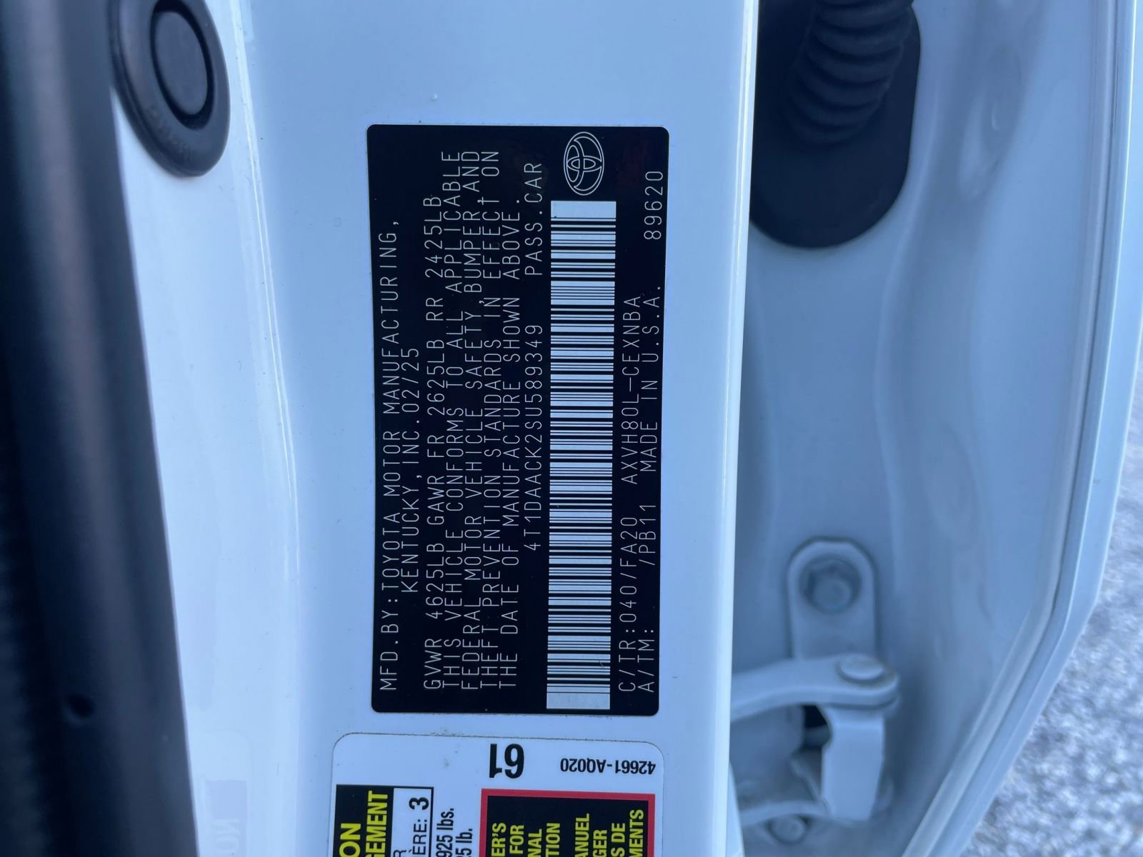 Used 2025 Toyota Camry LE image 28