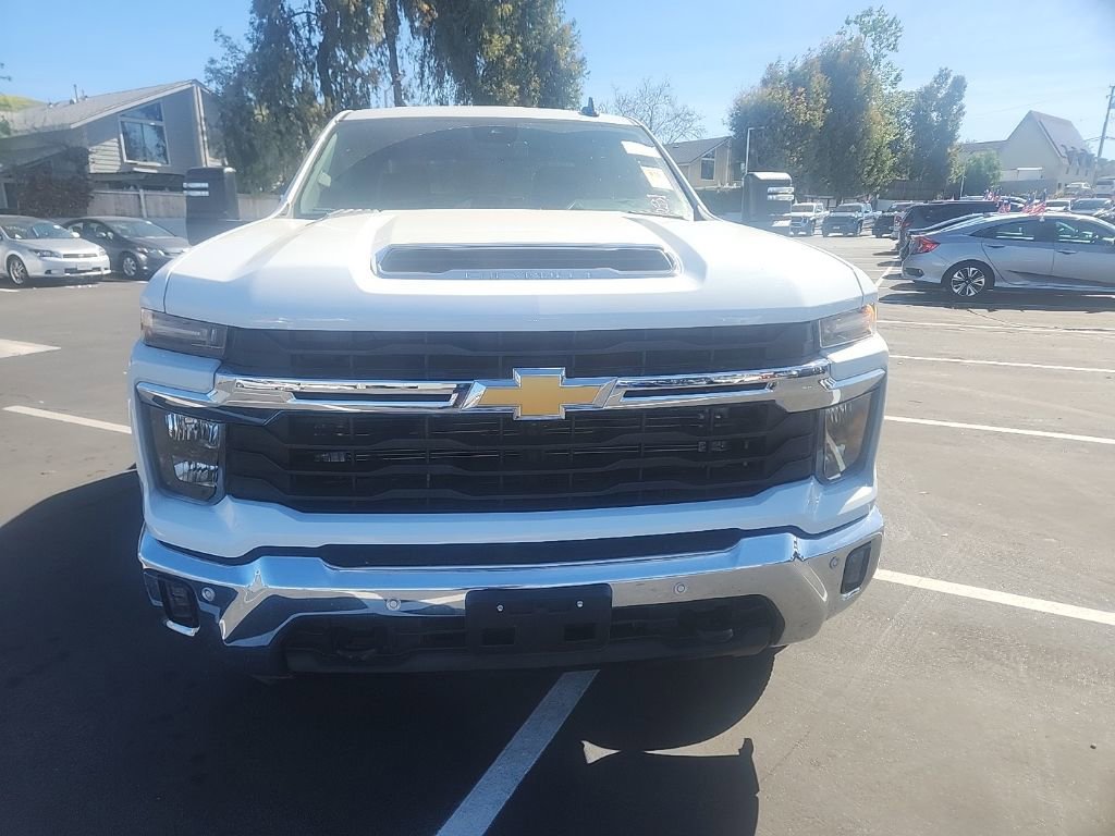 Used 2025 Chevrolet Silverado 2500 LT w/ Safety Package image 8
