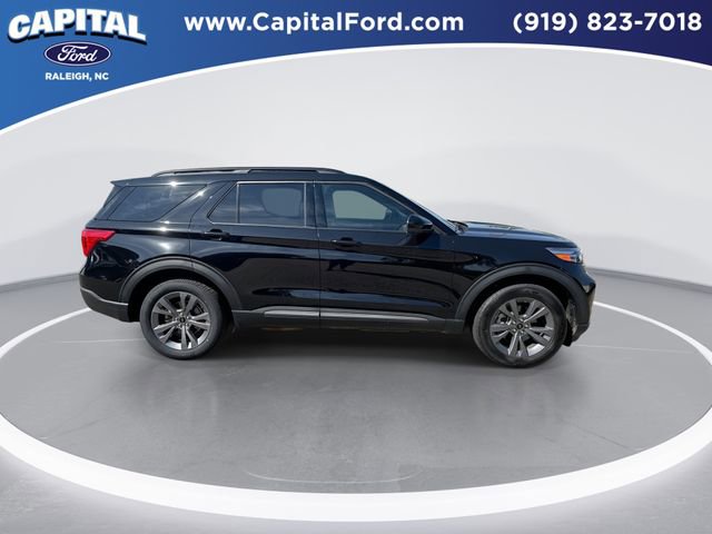 Certified 2022 Ford Explorer XLT w/ Equipment Group 202A image 9