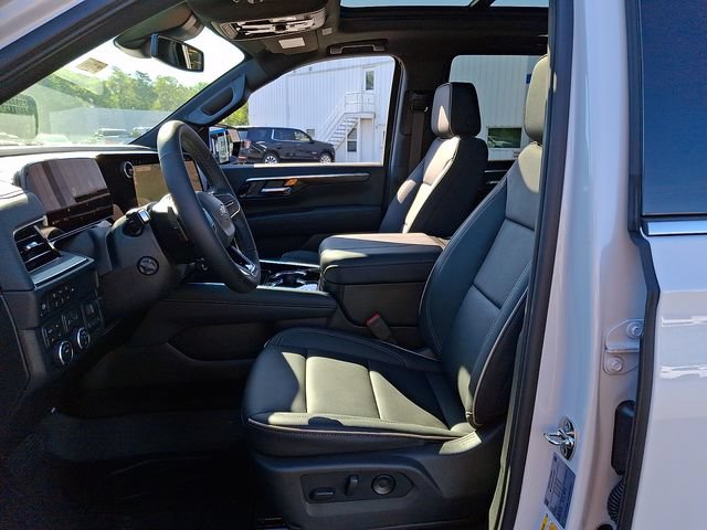 New 2026 Chevrolet Tahoe Premier w/ Sun And Tow Package AWD/4WD image 10