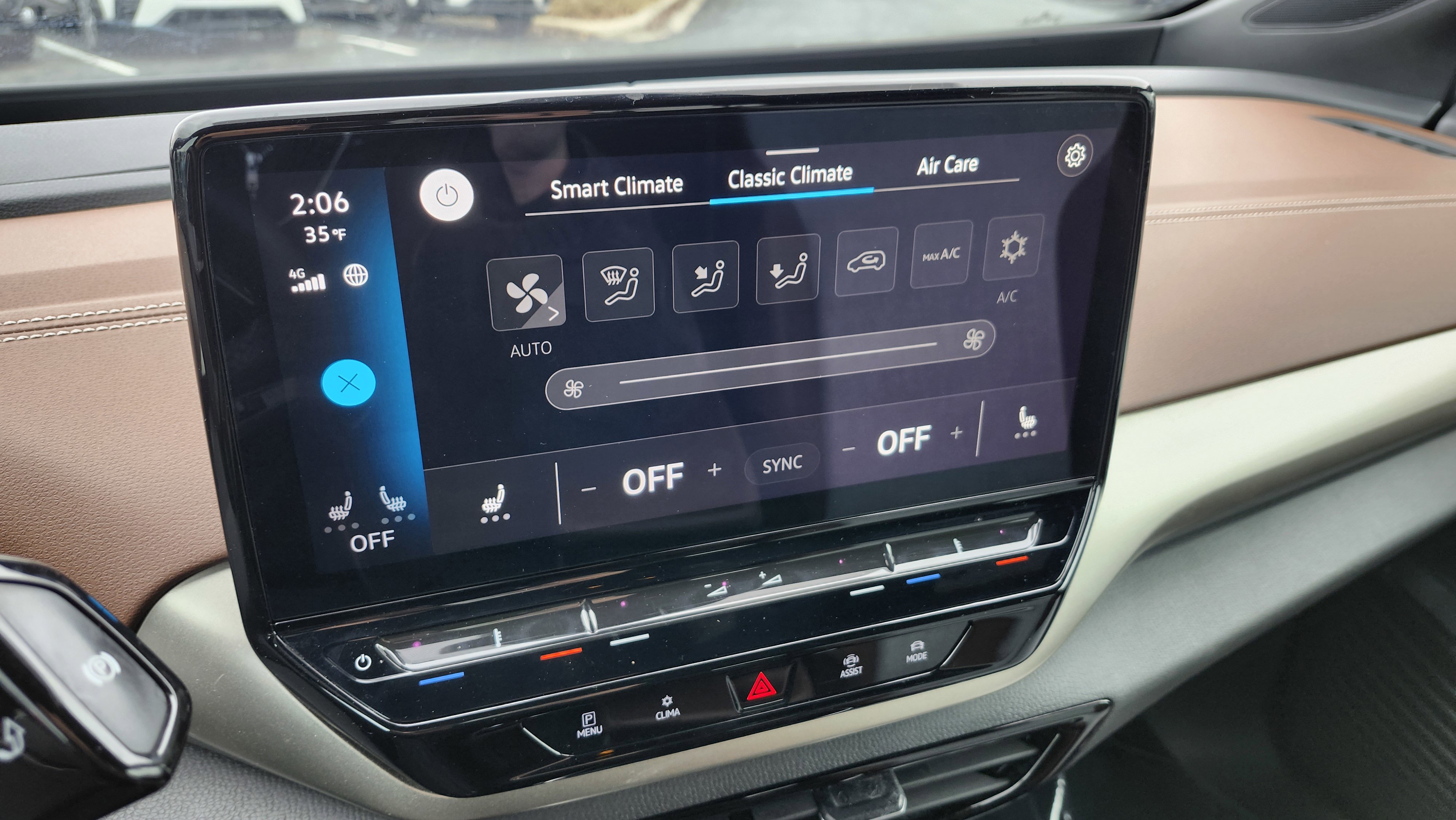 Used 2023 Volkswagen ID.4 Pro image 29