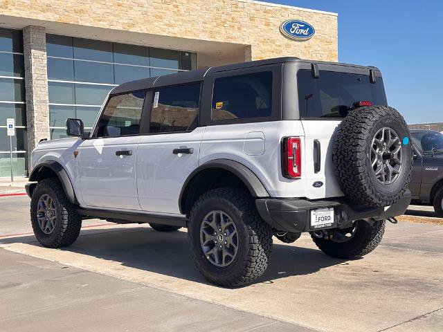 New 2025 Ford Bronco Badlands image 23