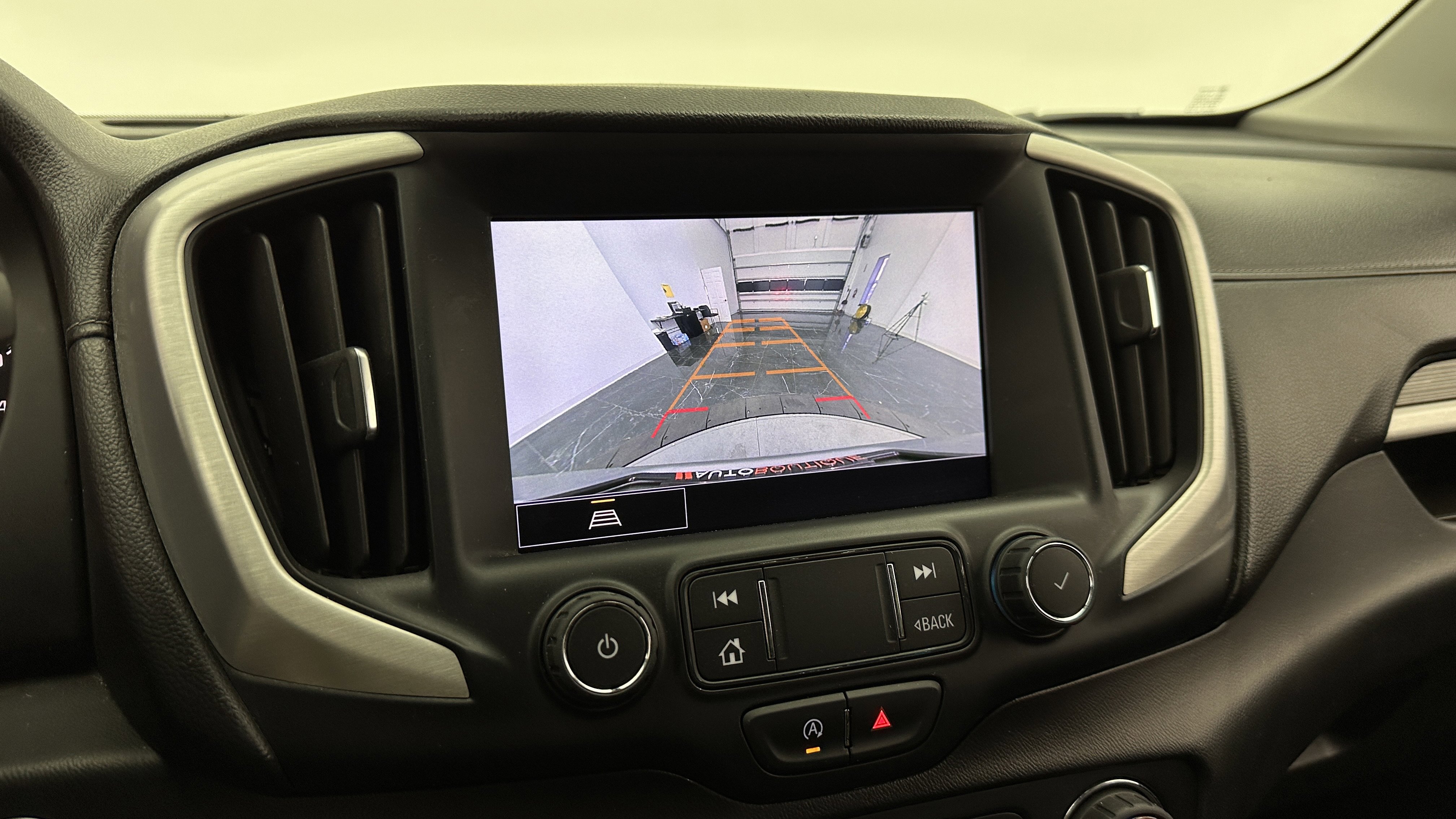Used 2022 GMC Terrain SLT image 19