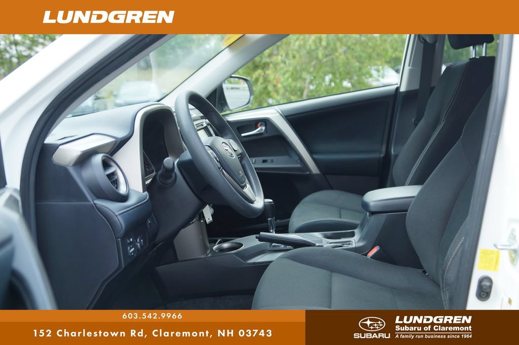 Used 2015 Toyota RAV4 XLE AWD/4WD image 13