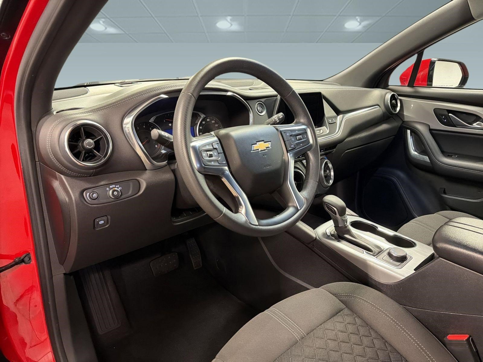 Used 2022 Chevrolet Blazer LT image 4