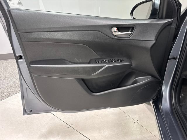 Used 2020 Hyundai Accent SE FWD image 8