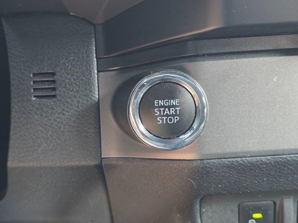 Used 2020 Toyota Tacoma TRD Sport w/ Technology Package RWD image 21
