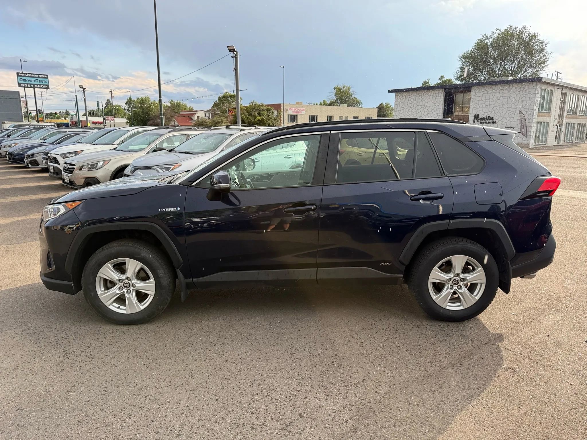 Used 2021 Toyota RAV4 XLE image 6