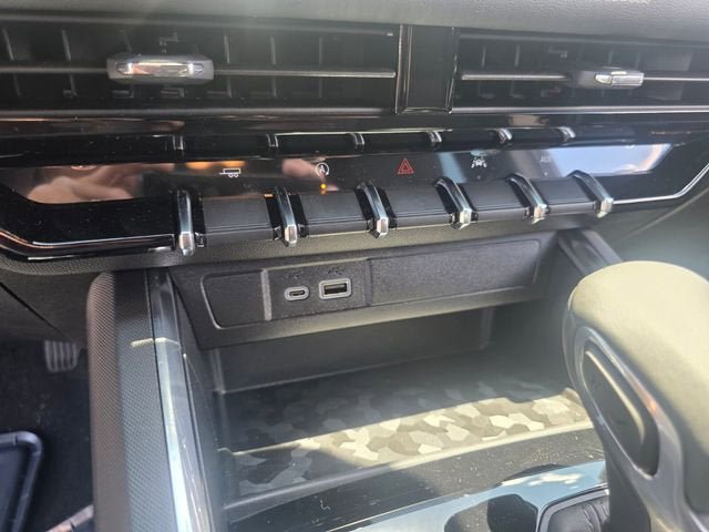 New 2026 GMC Canyon Elevation w/ Convenience Package RWD image 24