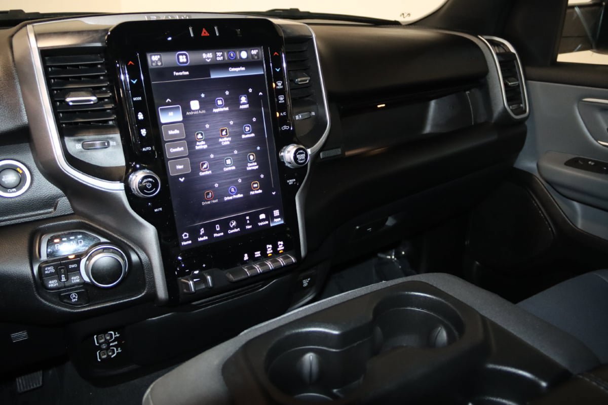 Used 2023 RAM 1500 Big Horn AWD/4WD image 55