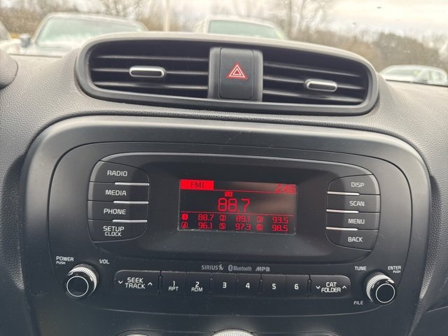 Used 2015 Kia Soul image 16