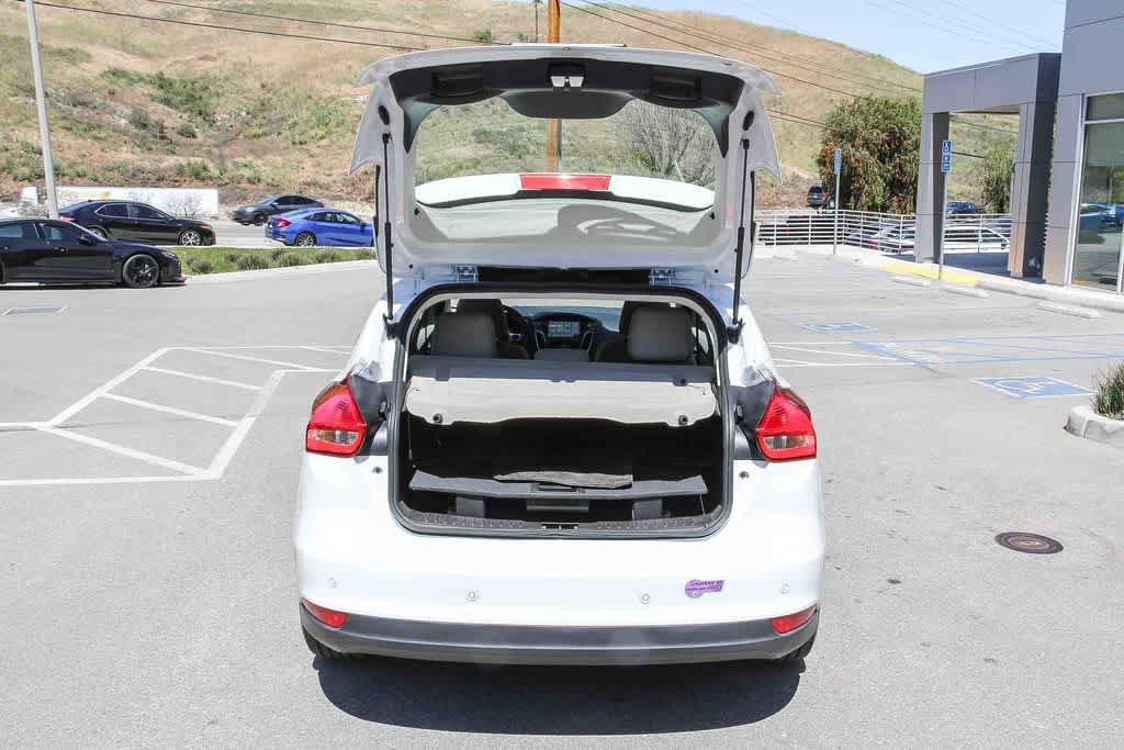 Used 2017 Ford Focus Electric Hatchback FWD image 24
