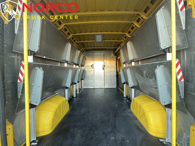 Used 2018 RAM ProMaster 2500 FWD image 12