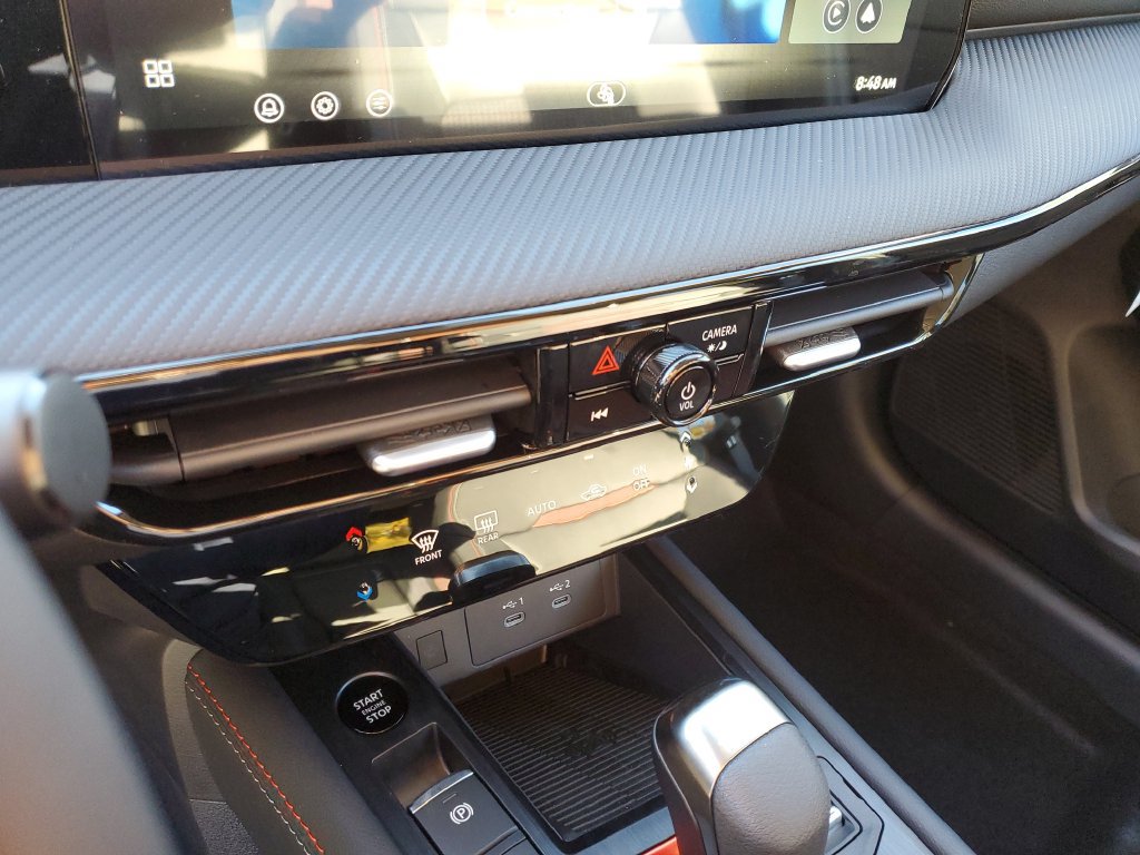 New 2027 Nissan Kicks SR FWD image 31