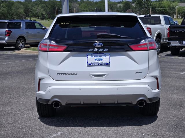 Used 2022 Ford Edge Titanium w/ Equipment Group 301A AWD/4WD image 6