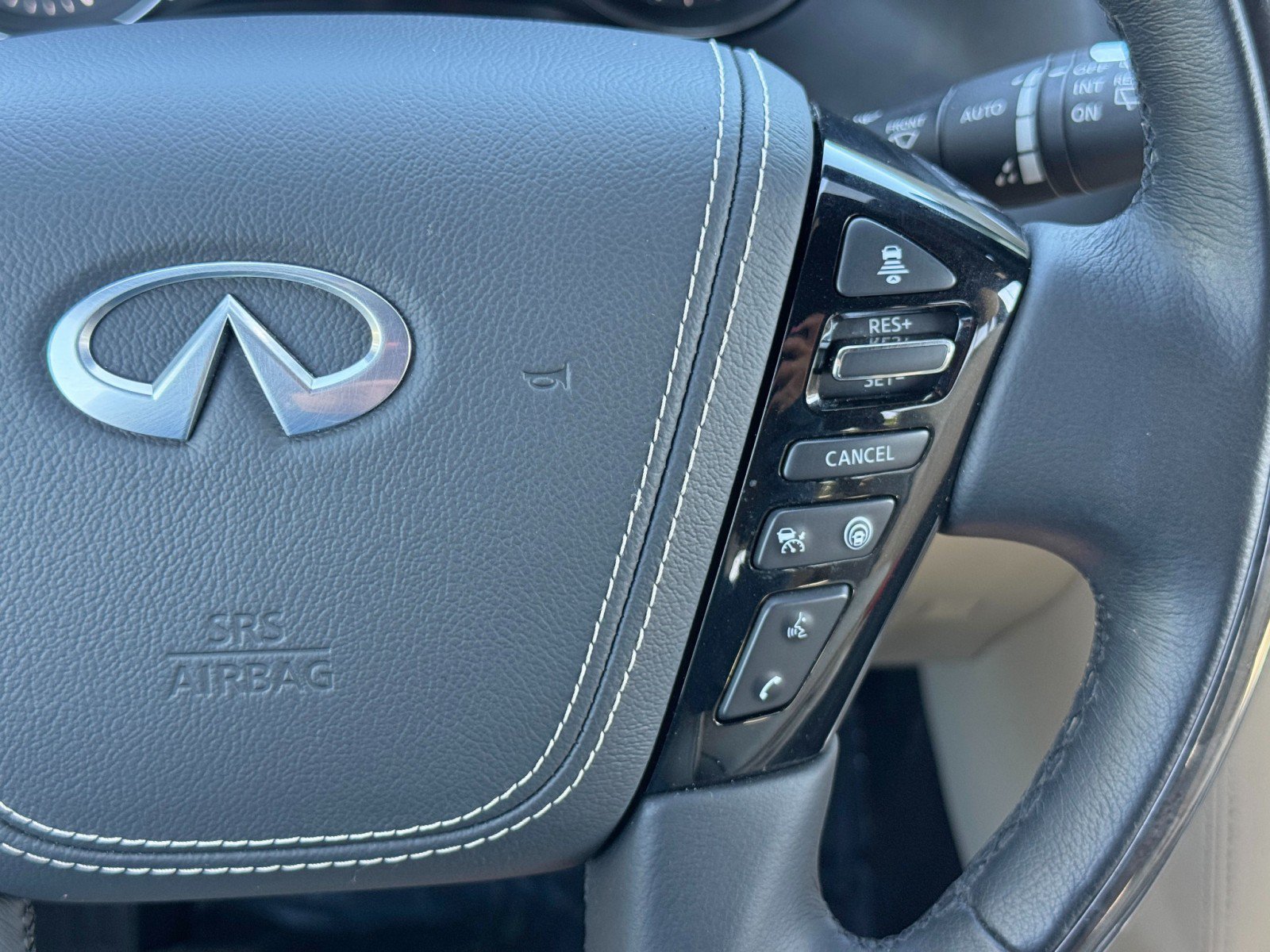 Used 2024 INFINITI QX80 Sensory w/ Cargo Package AWD/4WD image 24