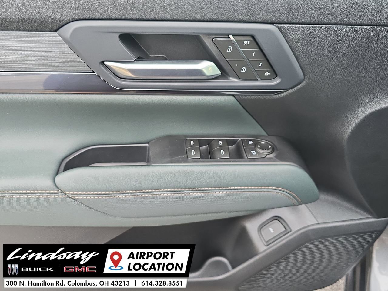 New 2026 GMC Terrain AT4 w/ Convenience Package III image 23