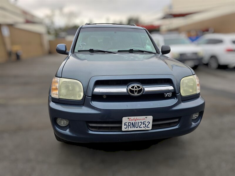 Used 2006 Toyota Sequoia SR5 RWD image 2