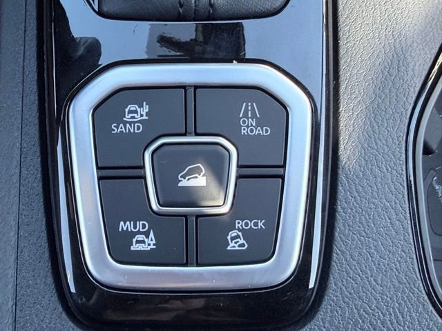 New 2026 Nissan Frontier SV w/ Tow Package image 16