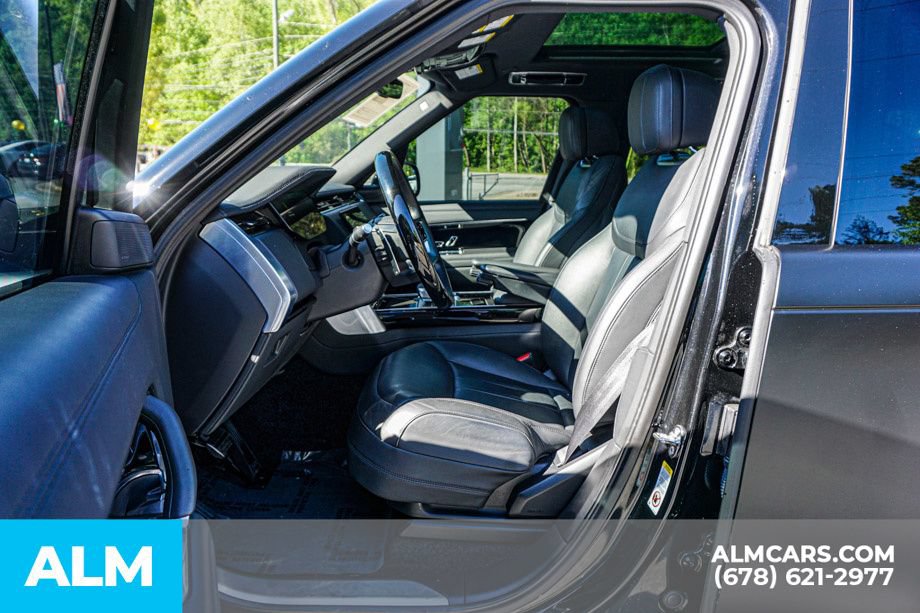 Used 2024 Land Rover Range Rover Long Wheelbase SE AWD/4WD image 18