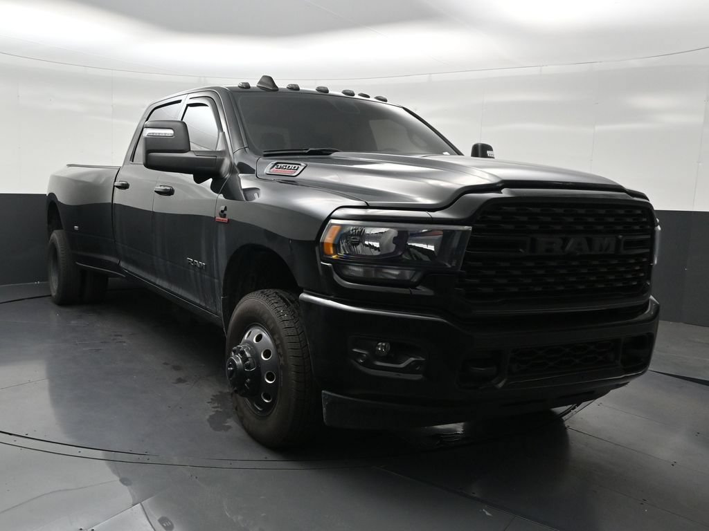 Used 2024 RAM 3500 Big Horn w/ Night Edition AWD/4WD image 8