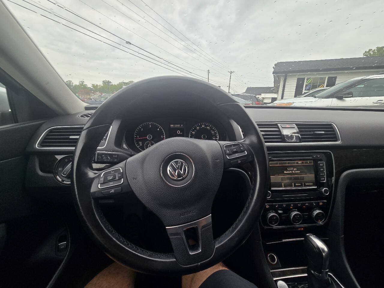 Used 2014 Volkswagen Passat TDI SEL Premium FWD image 34