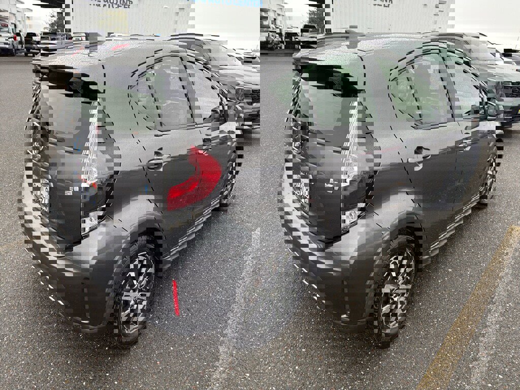 Used 2018 Toyota Prius C Three image 6