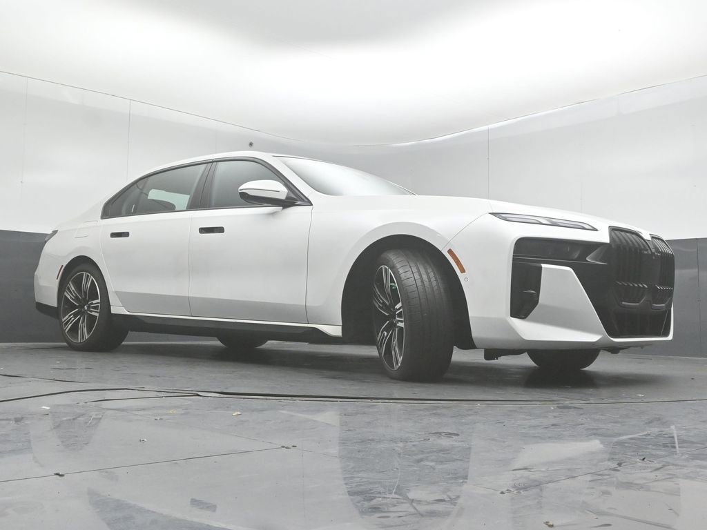 Used 2023 BMW 760i xDrive w/ Luxury Rear Seating Package image 36