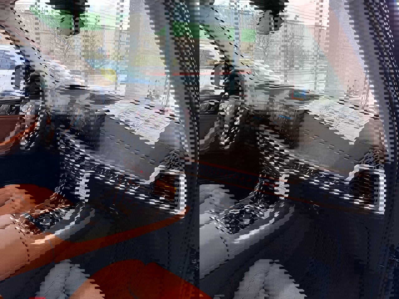 New 2026 BMW X7 xDrive40i image 61