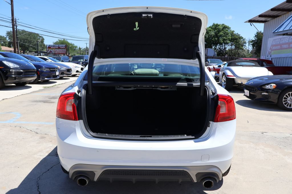 Used 2017 Volvo S60 T5 Dynamic FWD image 17