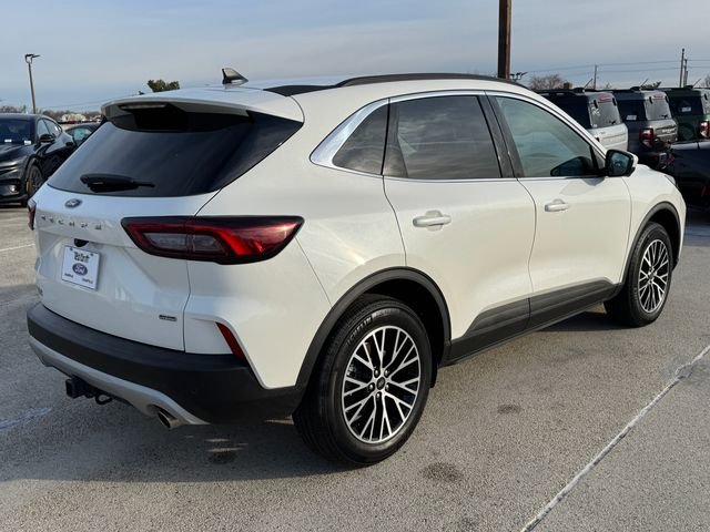 Certified 2025 Ford Escape SE w/ PHEV Premium Package image 8