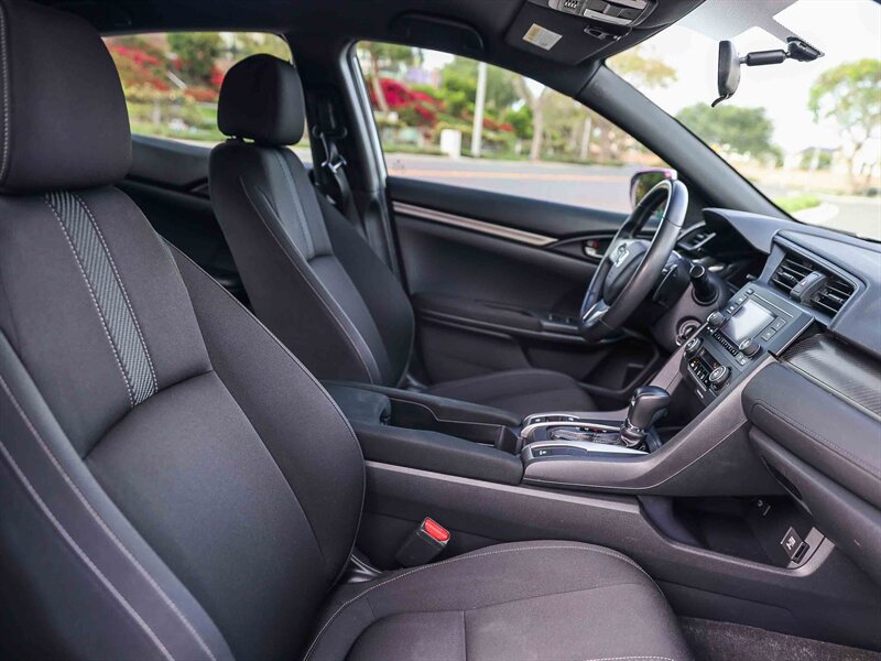 Used 2017 Honda Civic Sport image 22