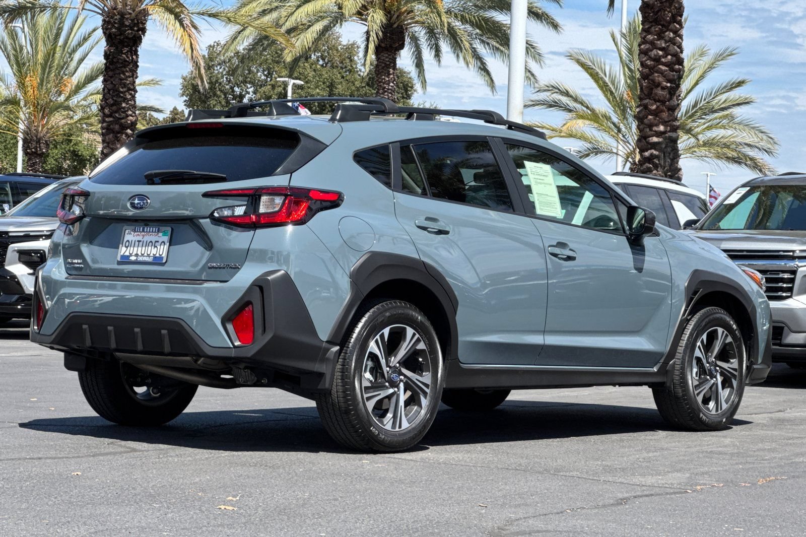 Used 2025 Subaru Crosstrek 2.5i Premium AWD/4WD image 3
