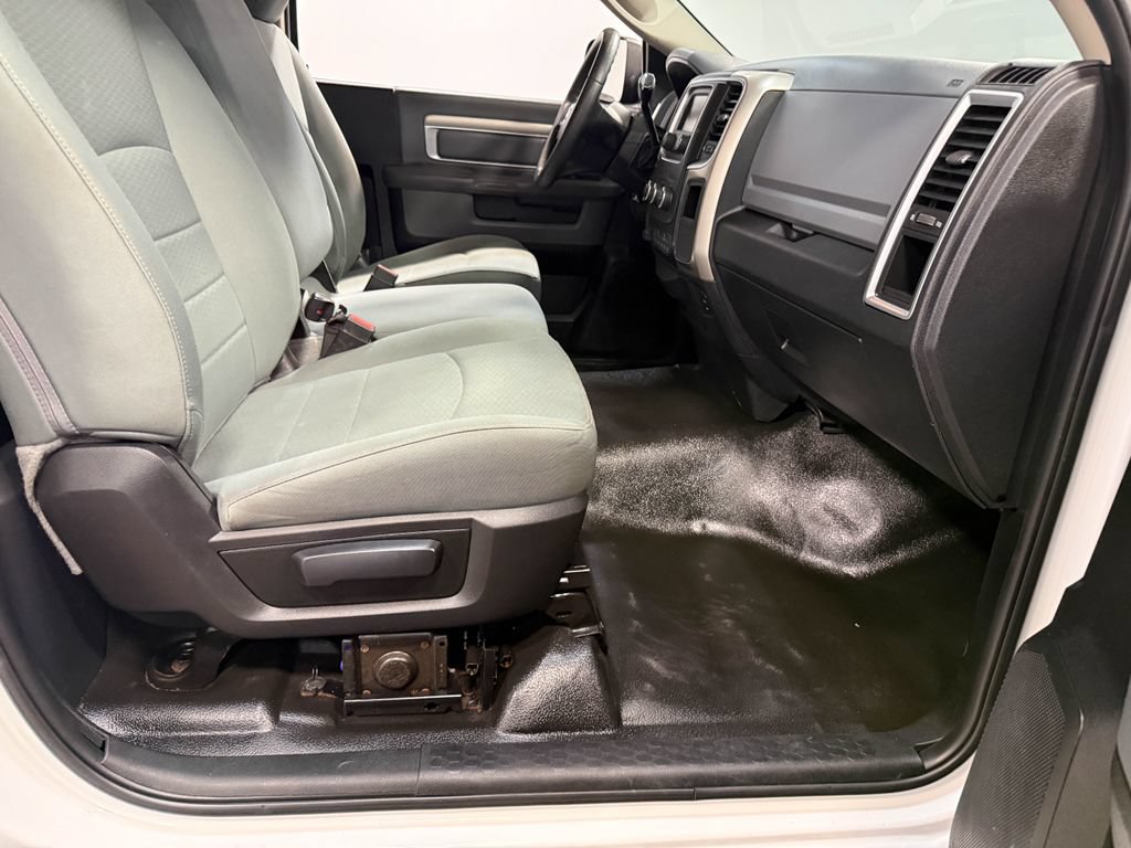 Used 2018 RAM 3500 SLT w/ Snow Chief Group AWD/4WD image 58