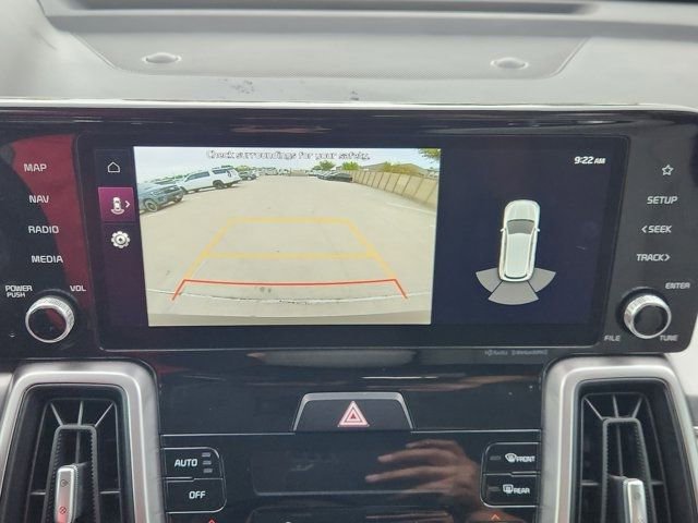 Used 2023 Kia Sorento S w/ Panoramic Sunroof Package image 6