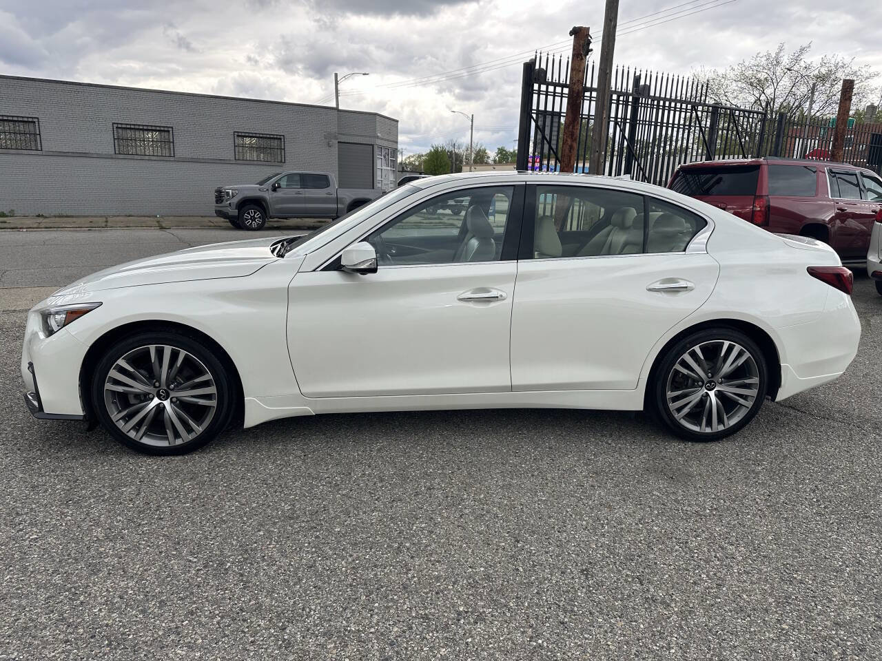 Used 2021 INFINITI Q50 Sensory w/ Cargo Package AWD/4WD image 4