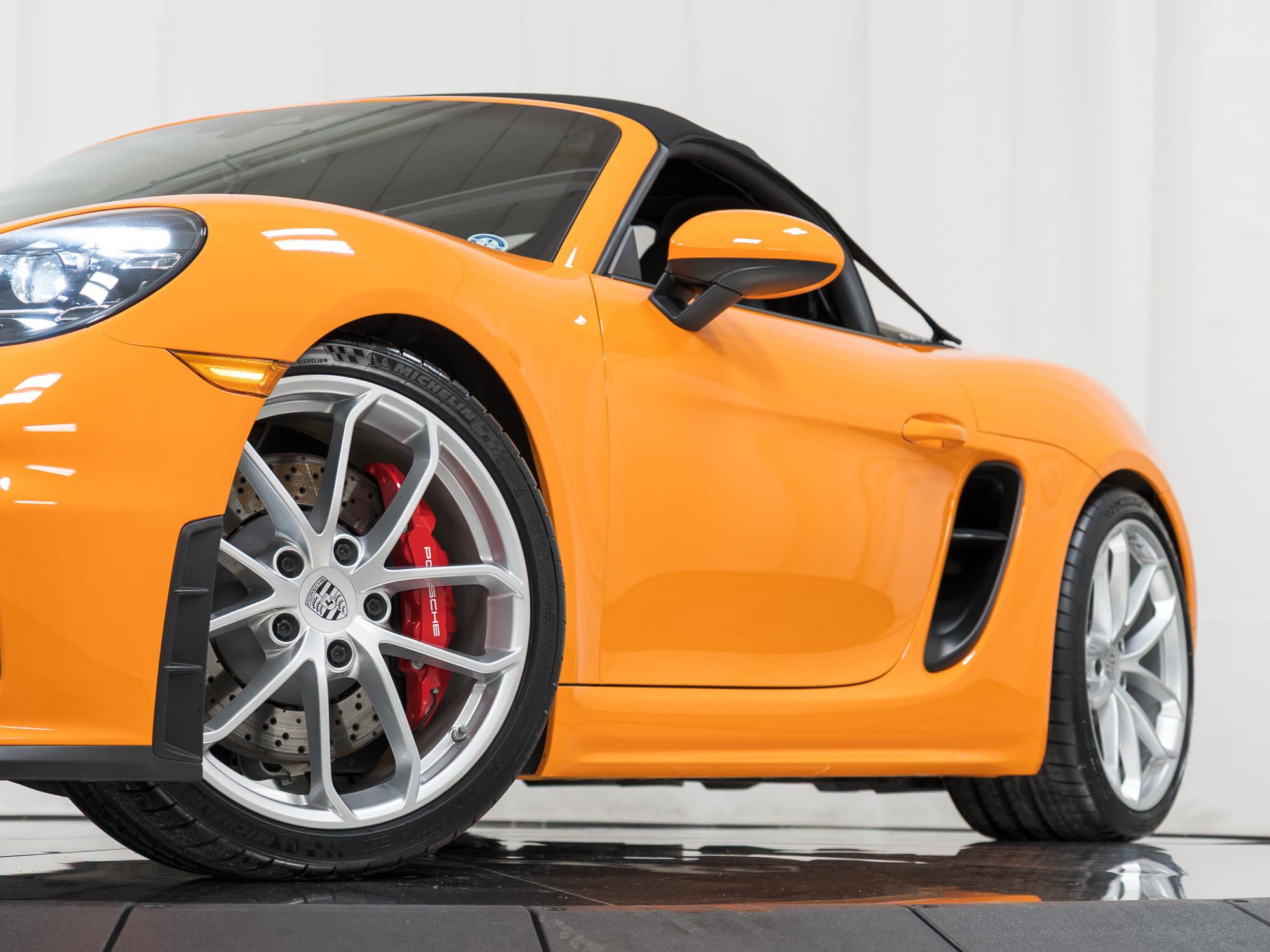 Certified 2021 Porsche 718 Boxster Spyder image 36