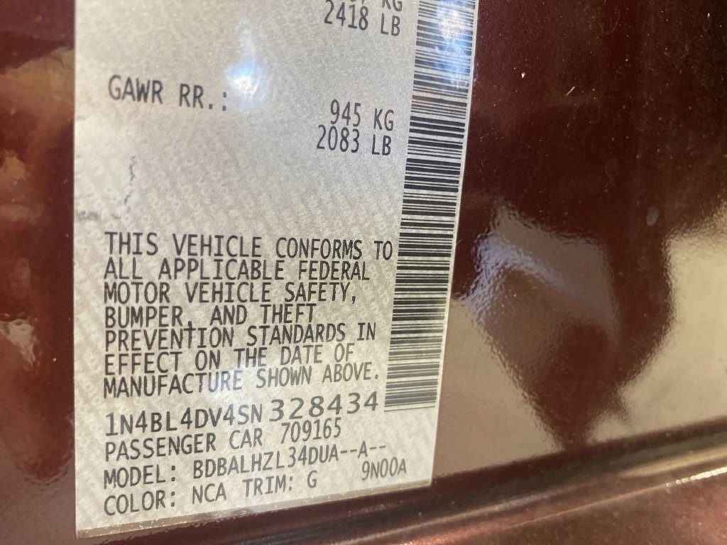 Used 2025 Nissan Altima 2.5 SV FWD image 42