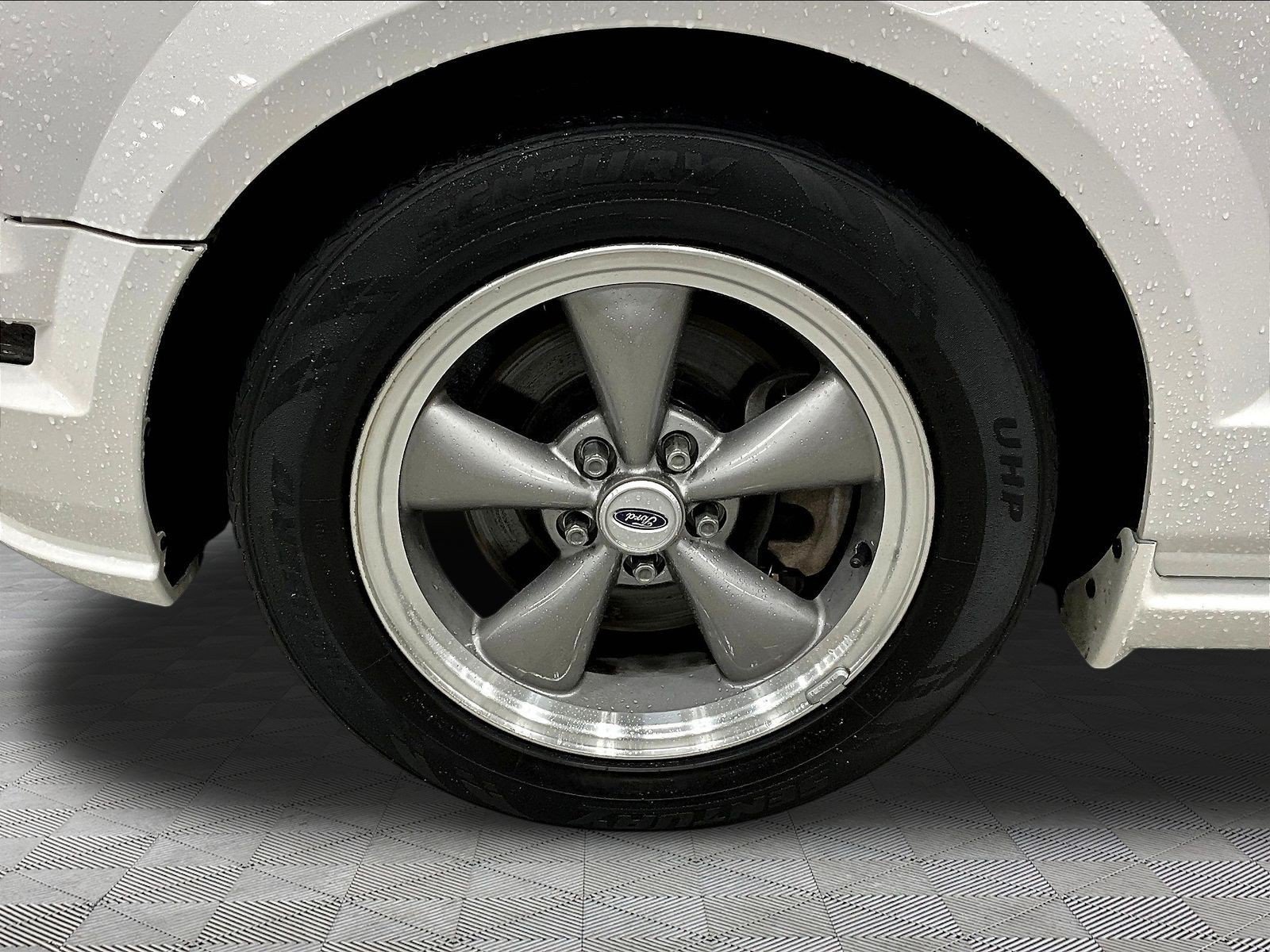 Used 2005 Ford Mustang GT RWD image 29