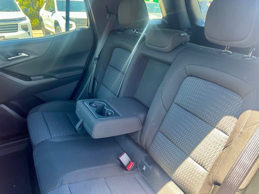 New 2026 Chevrolet Equinox LT w/ Safety and Technology Package AWD/4WD image 25