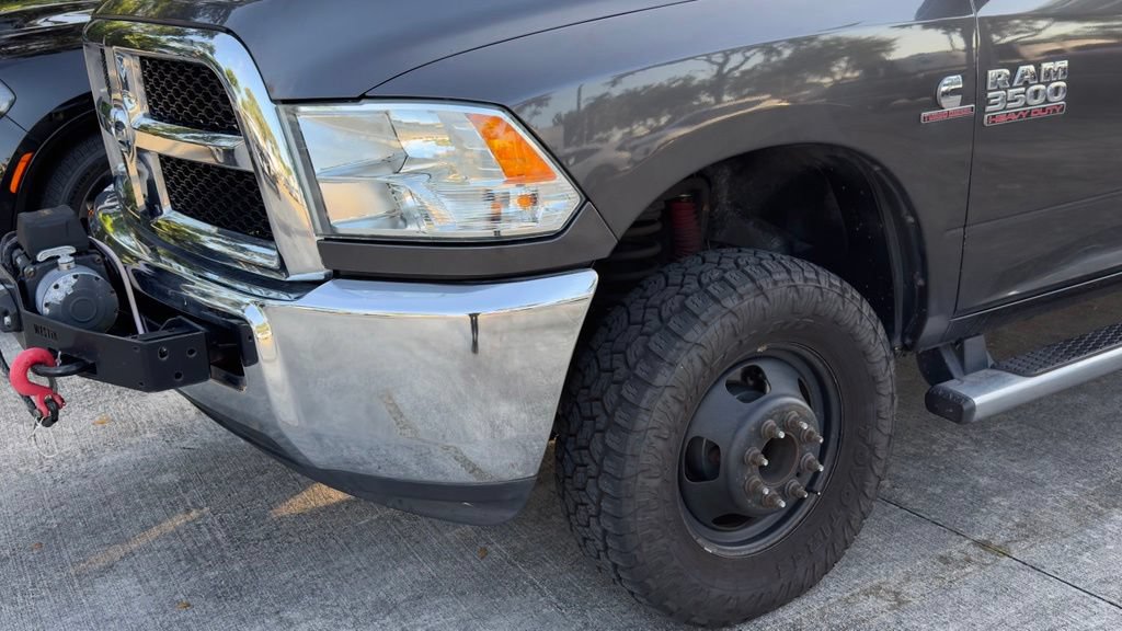 Used 2018 RAM 3500 SLT AWD/4WD image 10